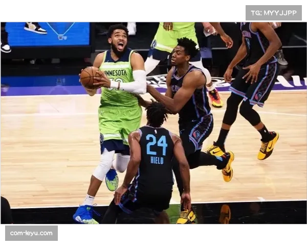 达龙·福克斯速度优势依旧 其持球突破是国王进攻体系发动机